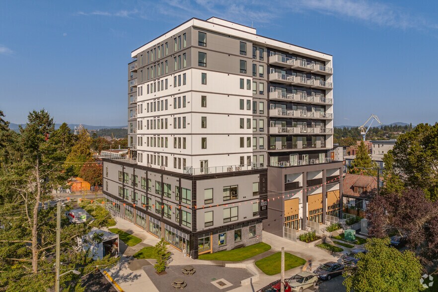 Primary Photo Of 613 Constance Av, Esquimalt Apartments For Lease