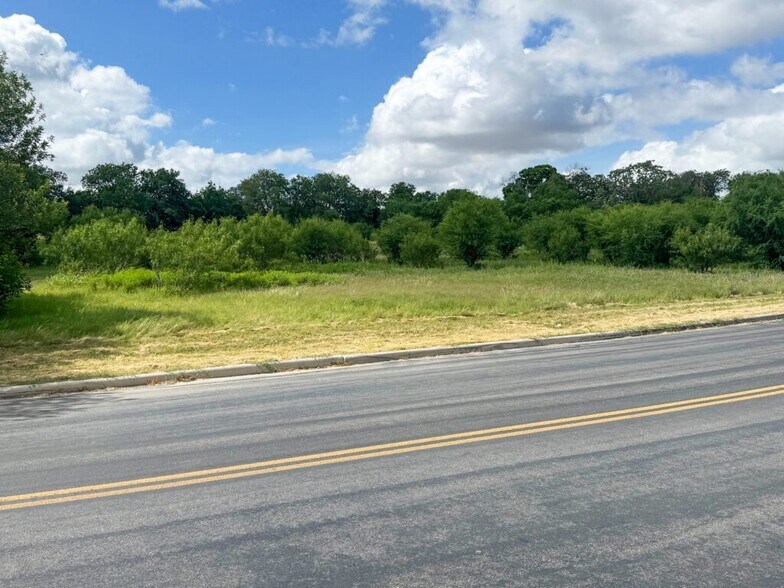More Photos Of 5501 Larkdale Dr, San Antonio Land For Sale