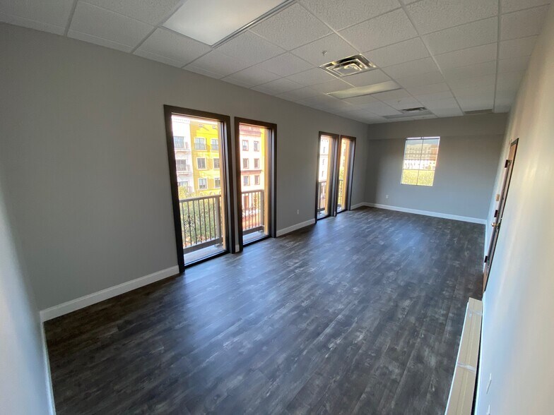 More Photos Of 6996 Piazza Grande Ave, Orlando Office For Lease