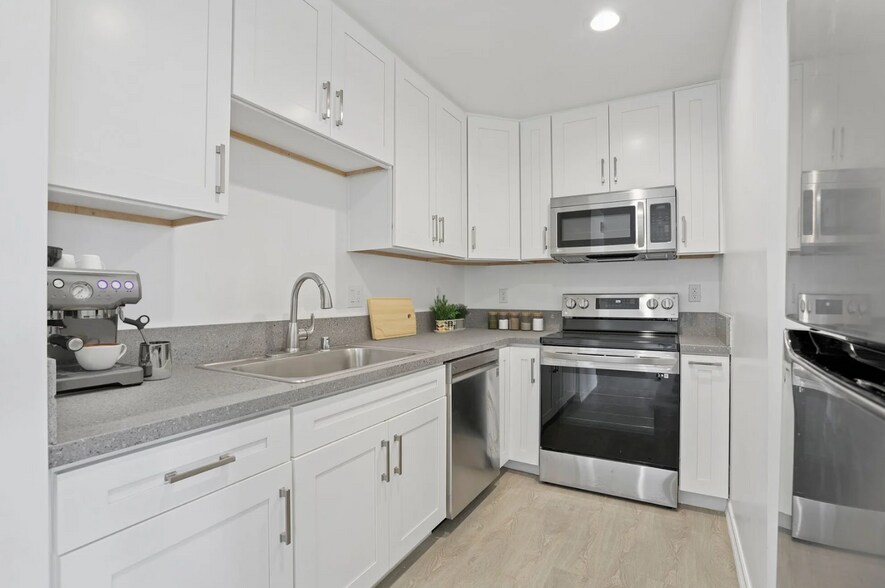 More Photos Of 2428 Highland Ave, National City Apartments For Sale