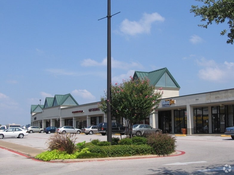 Primary Photo Of 9780 Lyndon B Johnson Fwy, Dallas Freestanding For Lease