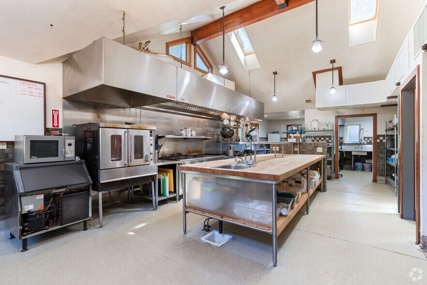 More Photos Of 18501 Van Zandt Resort Rd, Philo Lodge Meeting Hall For Sale