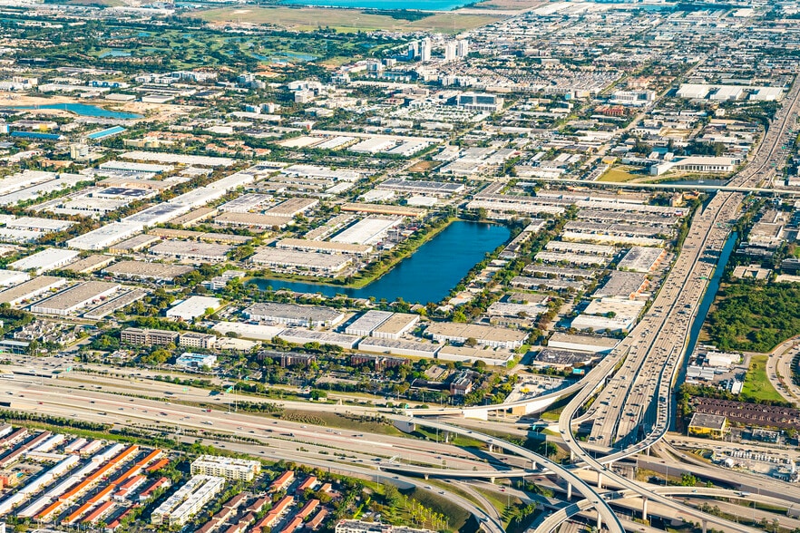 More Photos Of 7950-7966 NW 14th St, Miami Unknown For Lease