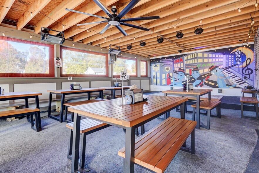 More Photos Of 7281 W Main St, Lima Restaurant For Sale