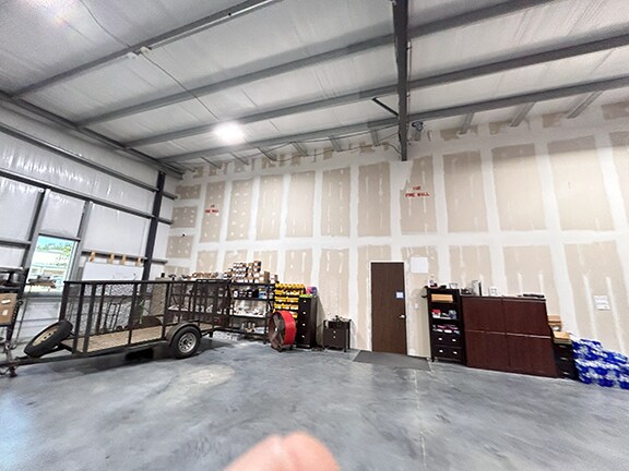 More Photos Of 27905 Commercial Park Rd, Tomball Warehouse For Lease