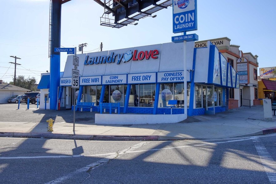 More Photos Of 10504 Victory Blvd, North Hollywood Freestanding For Sale
