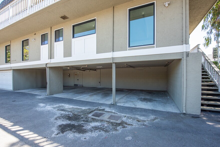 More Photos Of 558 Brewster Ave, Redwood City Loft Creative Space For Lease