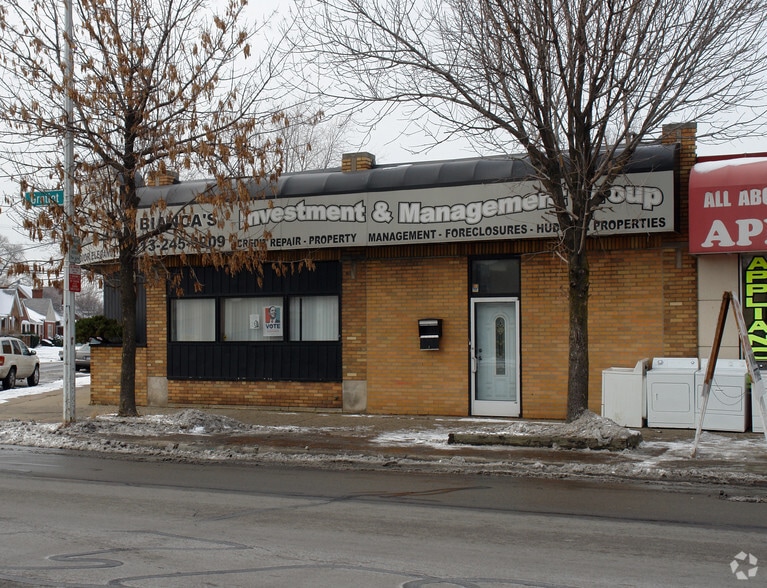 More Photos Of 15133 Gratiot Ave, Detroit Storefront For Sale