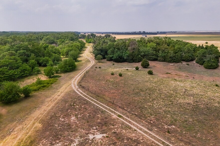 More Photos Of 9111 Long View Road, Burrton Land For Sale