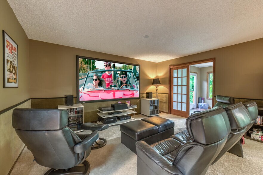 More Photos Of 19080 N Fork River Rd, Abingdon Specialty For Sale
