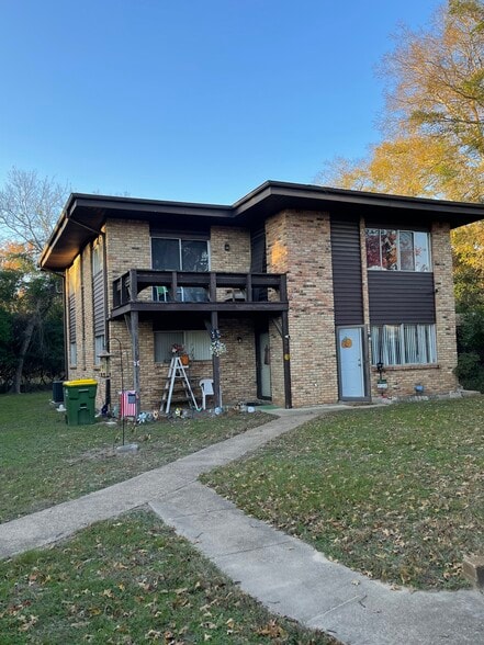 More Photos Of 24 Daytona ln, Normangee Multifamily For Sale