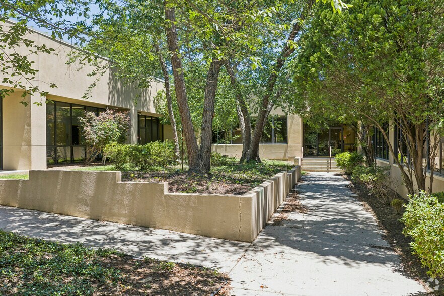 More Photos Of 3806 N Main St, Columbia Schools For Sale