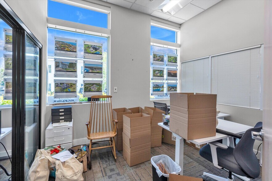 More Photos Of 2488 Montauk Hwy, Bridgehampton Freestanding For Lease
