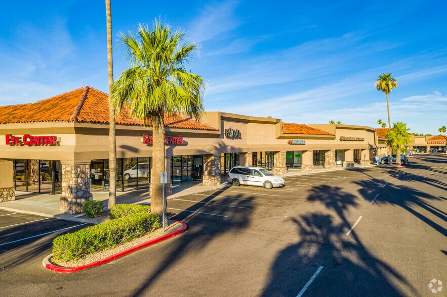More Photos Of 2982 N Alma School Rd, Chandler General Retail For Lease