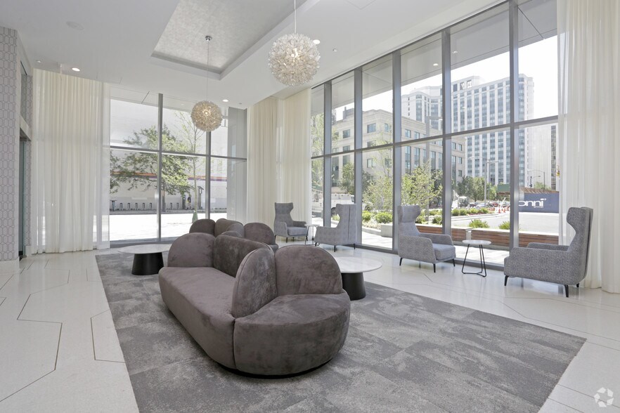 More Photos Of 1140 N Wells St, Chicago Apartments For Lease