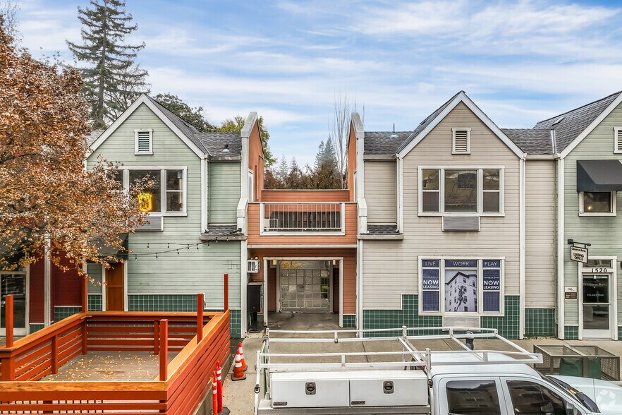 More Photos Of 1530 16th St, Sacramento Storefront Retail Office For Lease