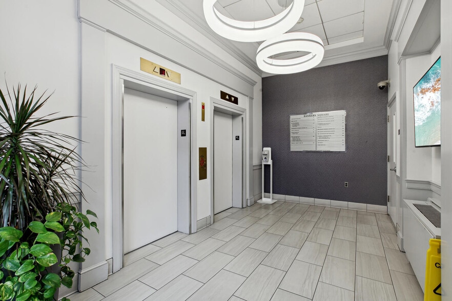 More Photos Of 100 N Pitt St, Alexandria Office For Lease