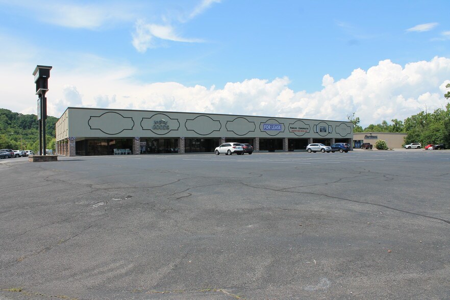 More Photos Of 935 Wilcox Ct, Kingsport Unknown For Lease