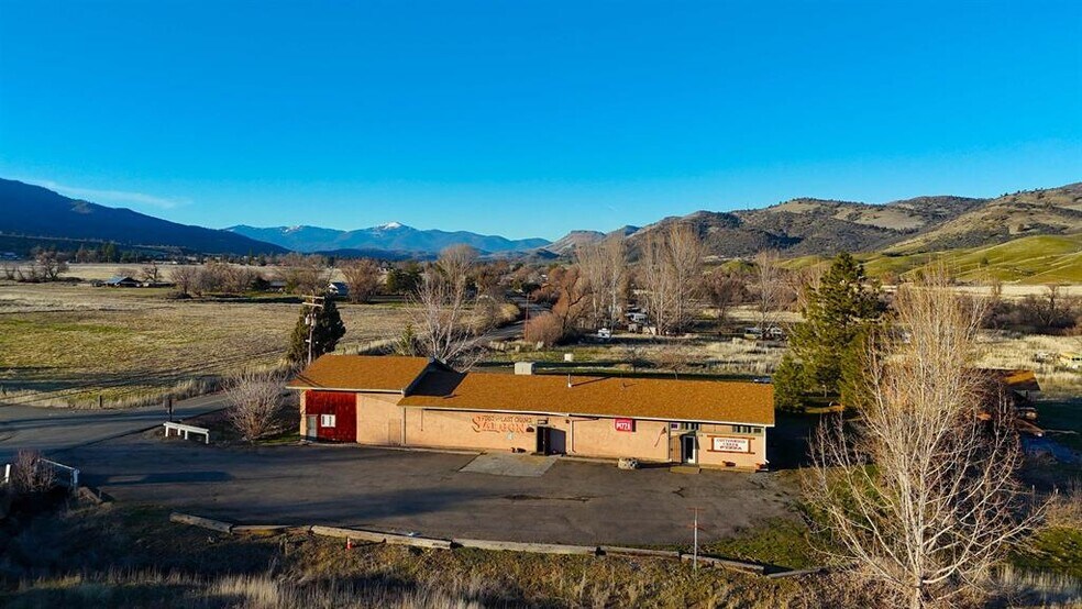 More Photos Of 14724 Hornbrook rd, Hornbrook Restaurant For Sale