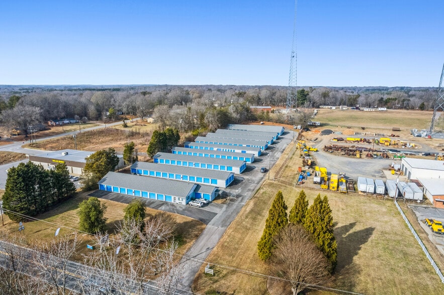 More Photos Of 1809 NC Highway 135, Eden Specialty For Sale