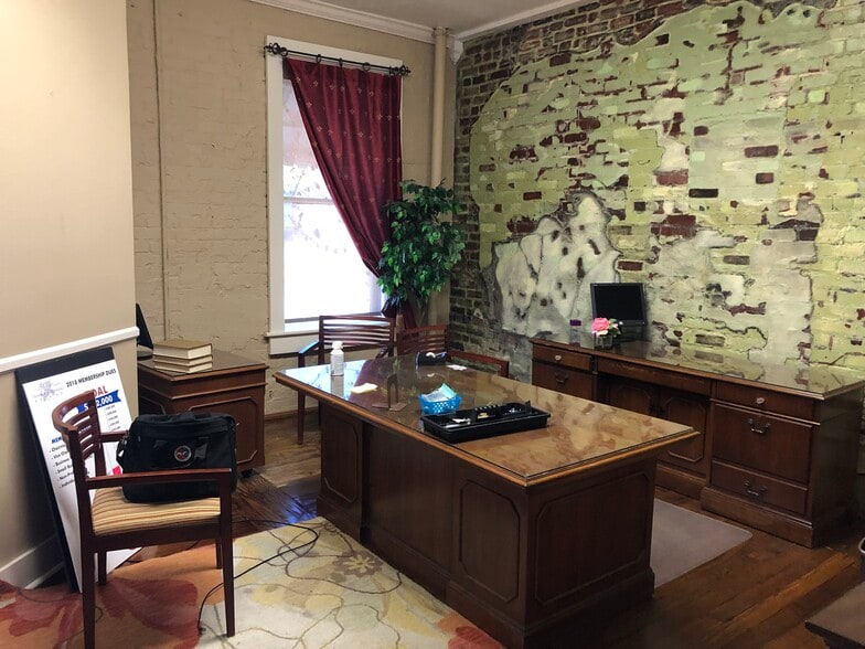 More Photos Of 1808 Front St, Slidell Office For Lease