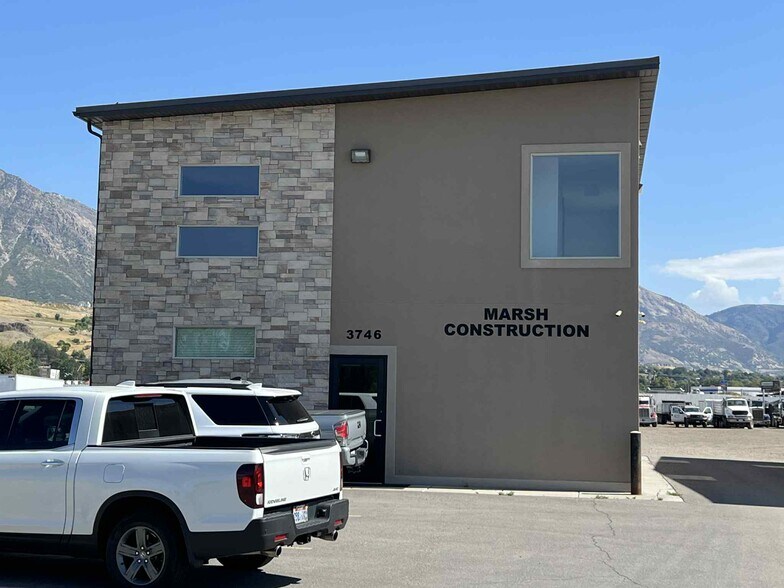 More Photos Of 3746 N Higley Rd, Ogden Showroom For Lease