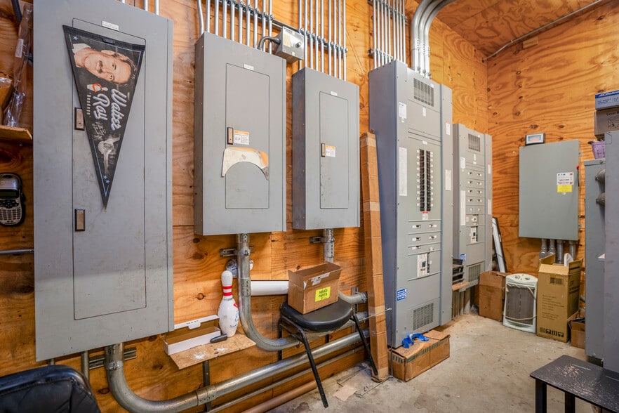 More Photos Of 13027 TX-105 E, Cut And Shoot Sports And Entertainment For Sale
