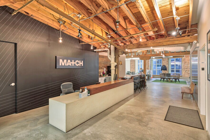 More Photos Of 130 S Jefferson St, Chicago Office For Lease