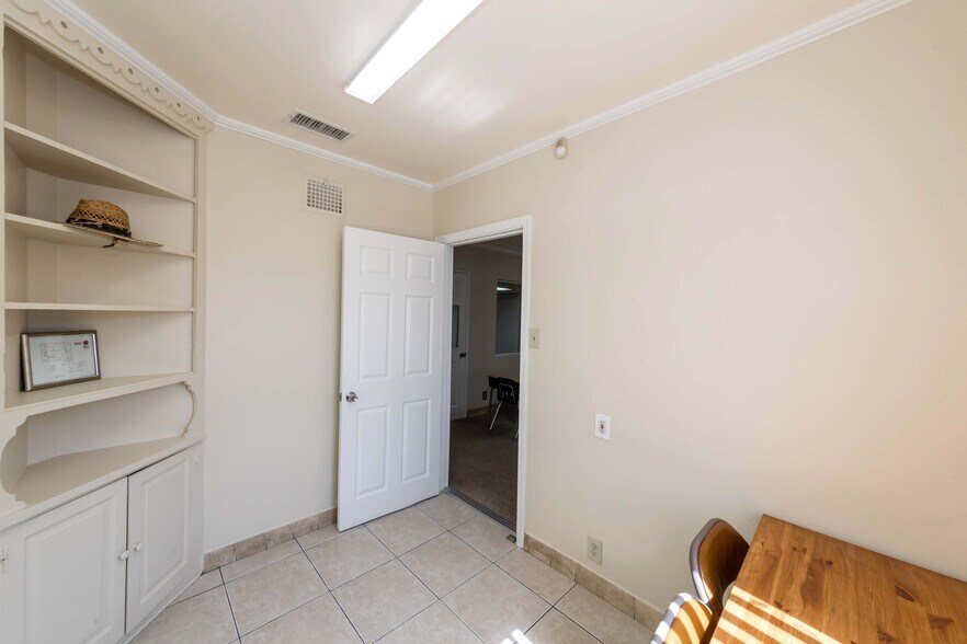 More Photos Of 1555 W Commonwealth Ave, Fullerton Office For Lease