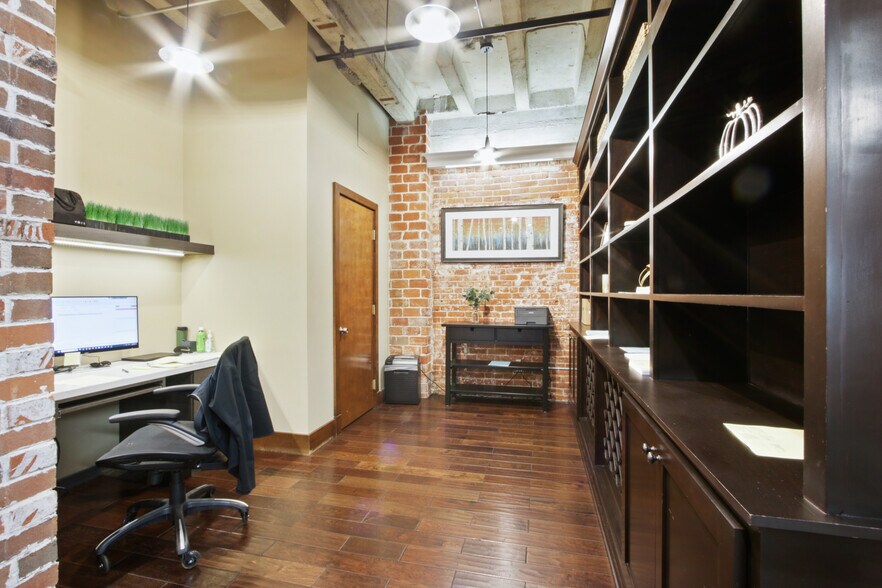 More Photos Of 201-207 E Broadway, Long Beach Office For Sale