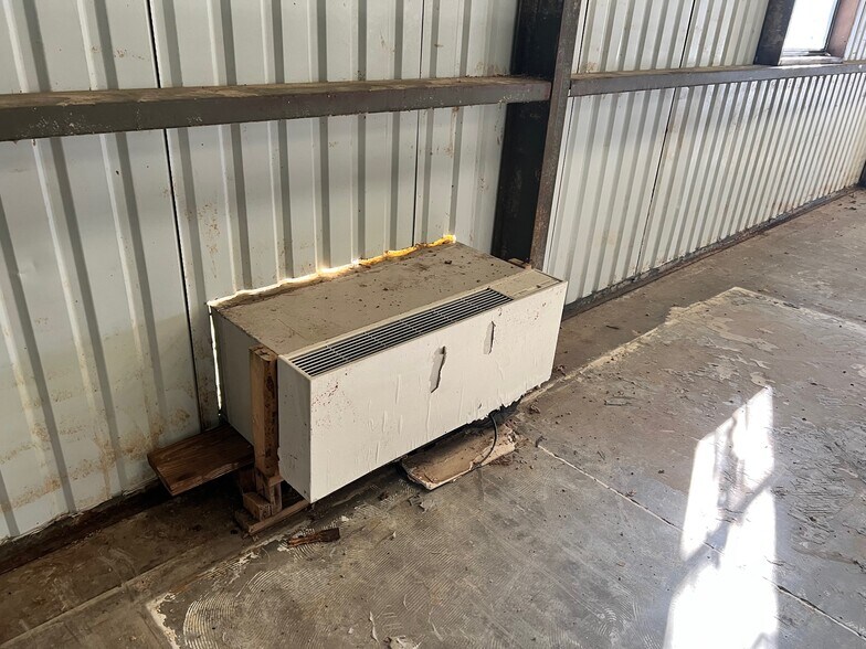 More Photos Of 2440 E Highway 377, Granbury Light Distribution For Sale