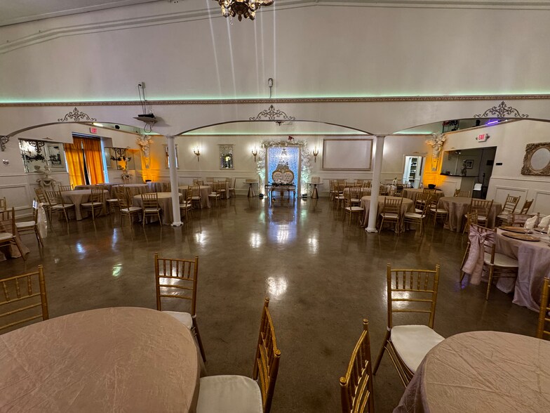 More Photos Of 257-263 W Rittenhouse St, Houston Warehouse For Sale