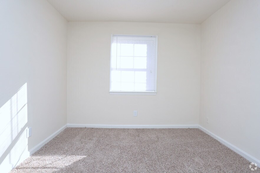 More Photos Of 235 Sycamore Dr, Athens Apartments For Sale