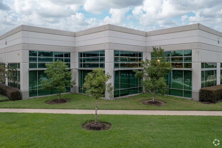 Primary Photo Of 7701 W Little York Rd, Houston Unknown For Lease