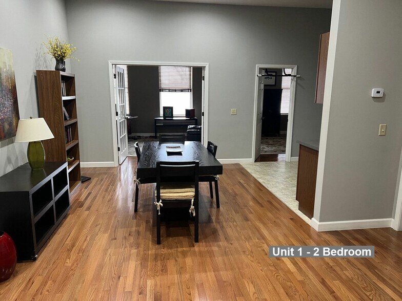 More Photos Of 127 W Taylor St, Grant Park Apartments For Sale
