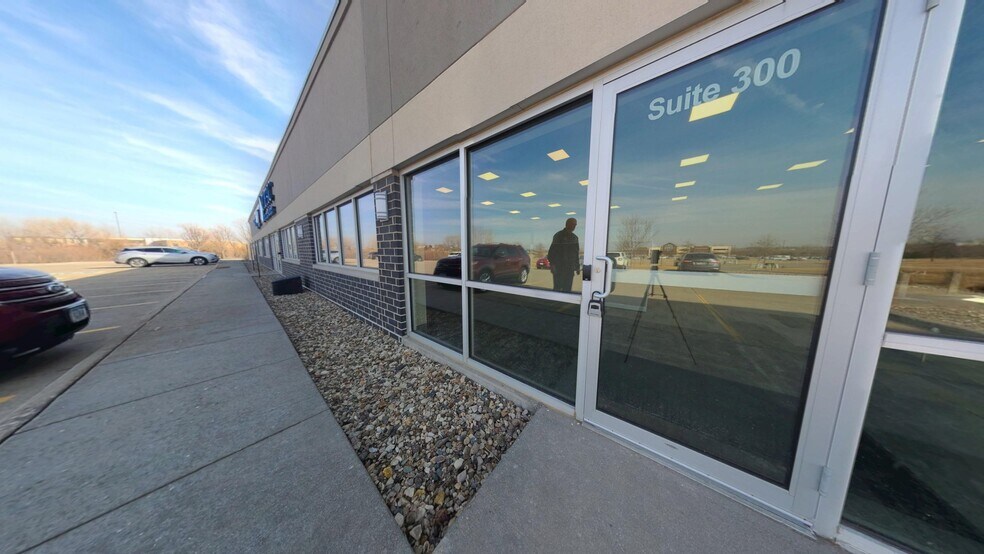 More Photos Of 1304 Technology Pky, Cedar Falls Office Residential For Lease