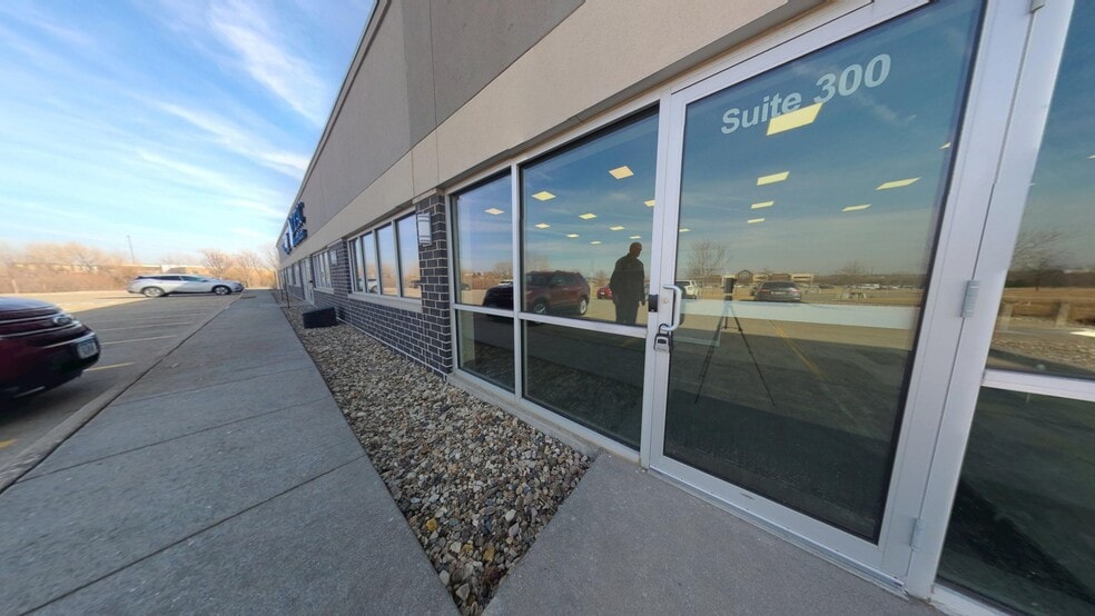 More Photos Of 1304 Technology Pky, Cedar Falls Office Residential For Lease