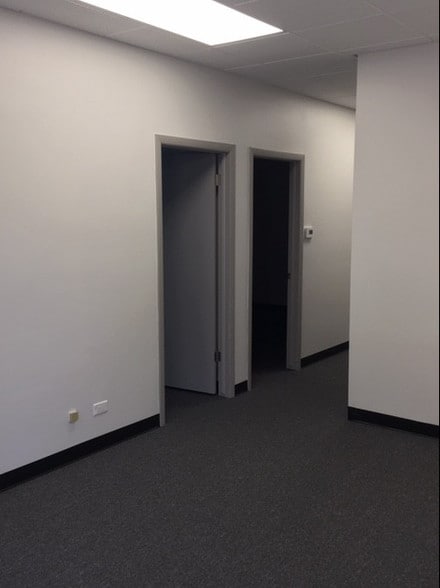 More Photos Of 3365 N Arlington Heights Rd, Arlington Heights Unknown For Lease