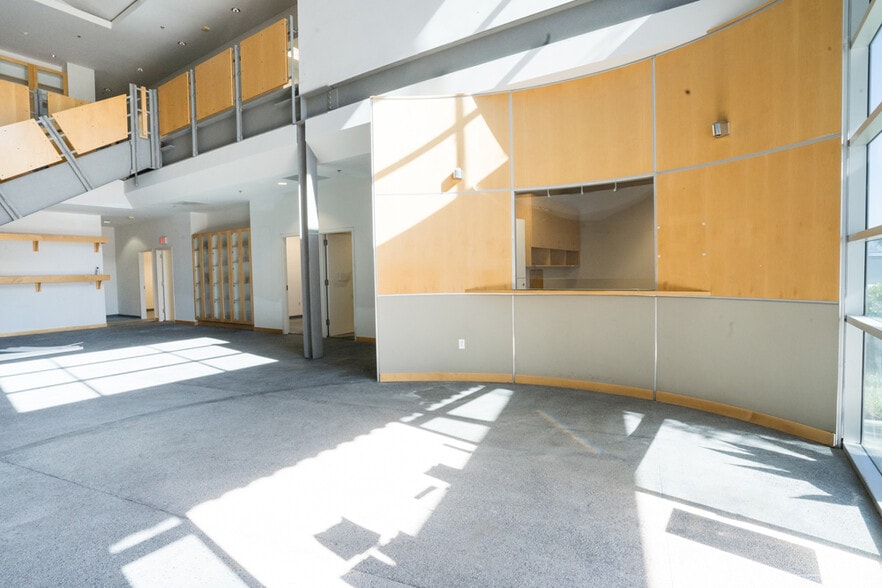 More Photos Of 925 S Lakeview Ave, Placentia Industrial For Sale
