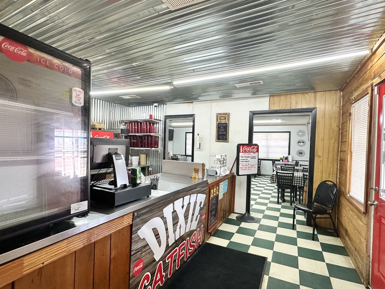 More Photos Of 2989 Hwy 21, Atmore Restaurant For Sale