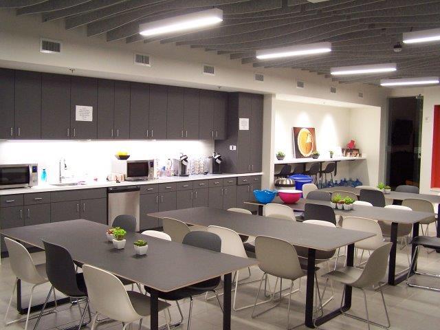 More Photos Of 4033 Tampa Rd, Oldsmar Office For Lease