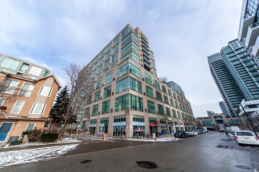 More Photos Of 250-300 Manitoba St, Toronto Apartments For Sale