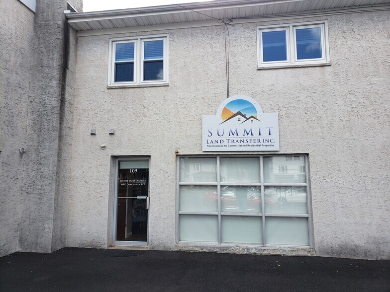 Primary Photo Of 103-111 N 2nd St, North Wales General Retail For Lease