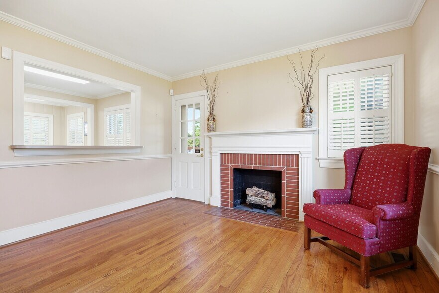 More Photos Of 1008 W Vernon Ave, Kinston Office For Sale