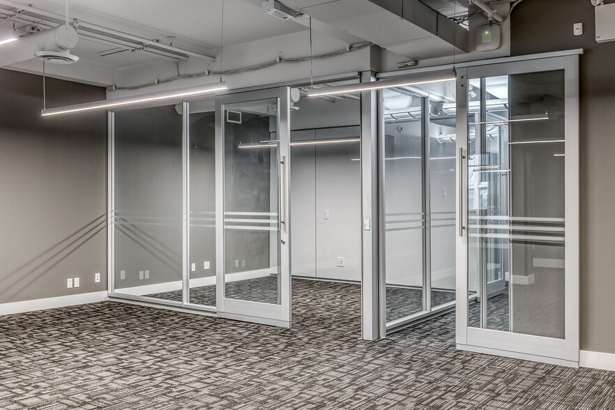 More Photos Of 718 8th Ave SW, Calgary Office For Sale