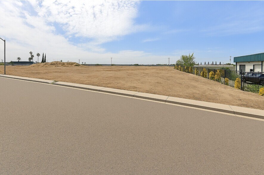 Primary Photo Of 301 Kiernan Ave, Modesto Land For Sale
