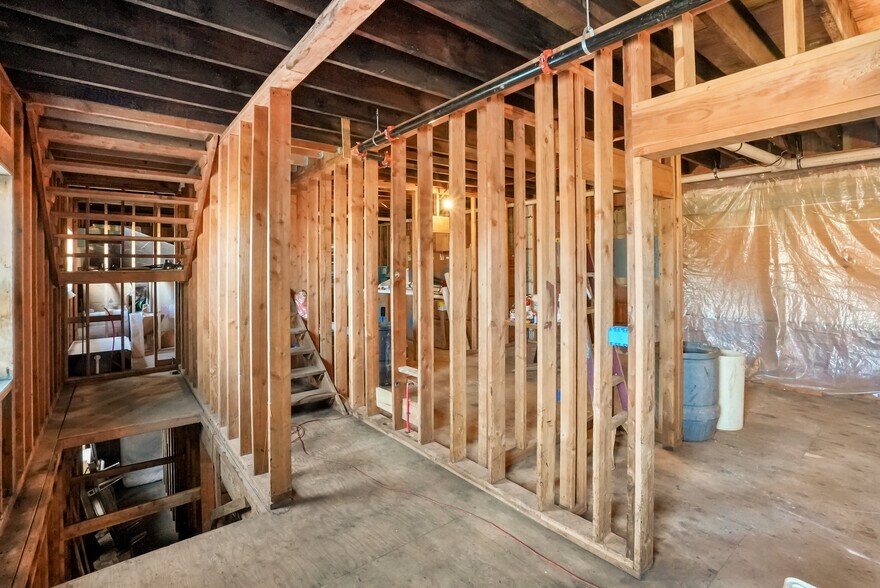 More Photos Of 81 Smith St, Perth Amboy Storefront Retail Residential For Sale