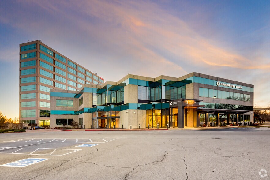 More Photos Of 7130-7140 S Lewis Ave, Tulsa Unknown For Lease