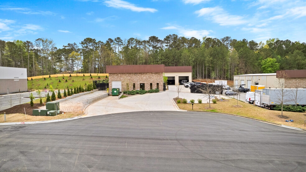 More Photos Of 225 Promenade Pky, Fayetteville Manufacturing For Sale