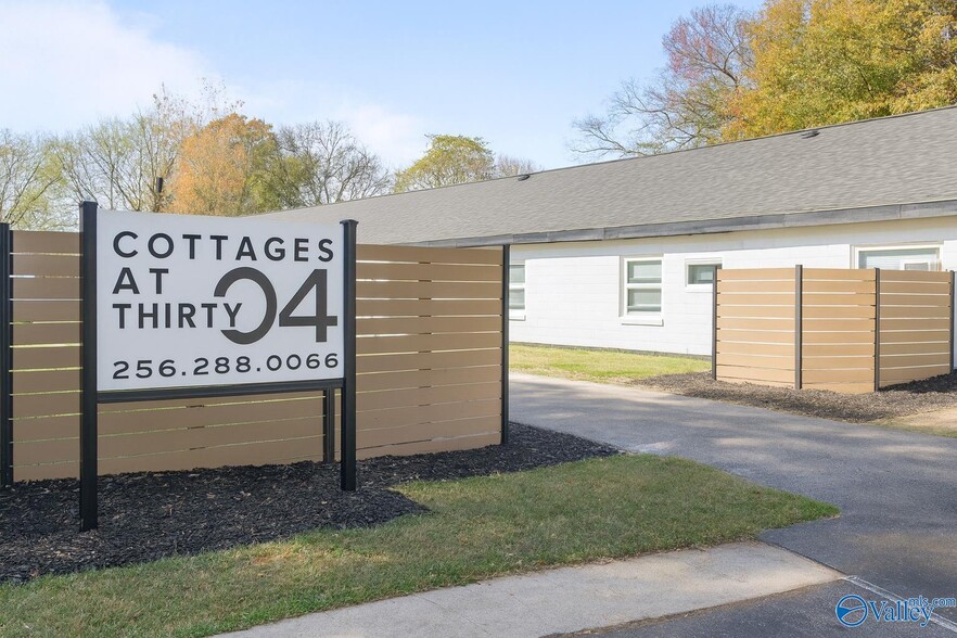 Primary Photo Of 3004 Clopton St, Huntsville Apartments For Sale